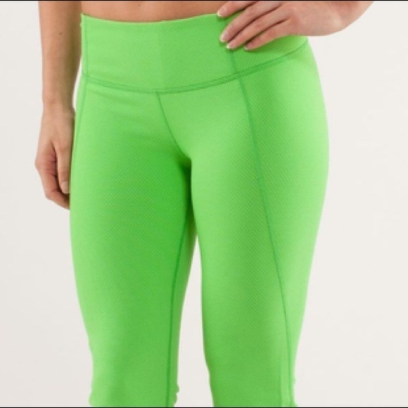 Lululemon Gather & Crow Crop 6 NWT - Picture 3 of 8